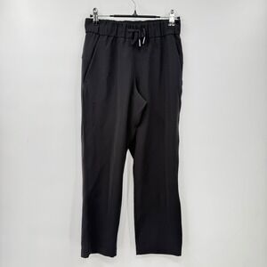 Lululemon On The Fly Crop Pants‎ Woven Black Comfort Athleisure Size 2